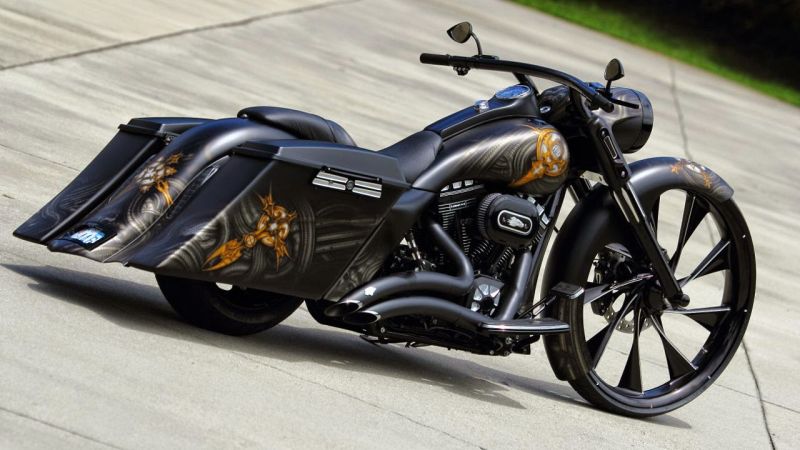 Harley-Davidson Road King Bagger by The Bike Exchange