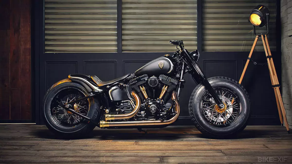 Harley Davidson Softail Slim by Rough Crafts