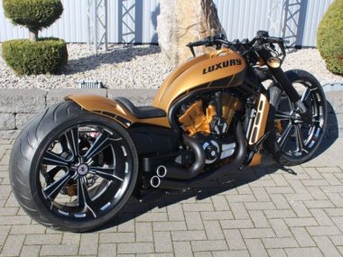 Harley Davidson V Rod Luxury by No Limit Custom