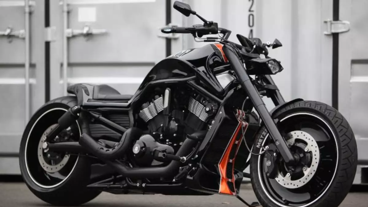 Harley Davidson V Rod custom parts 'Neo Cydos' by Bad Land