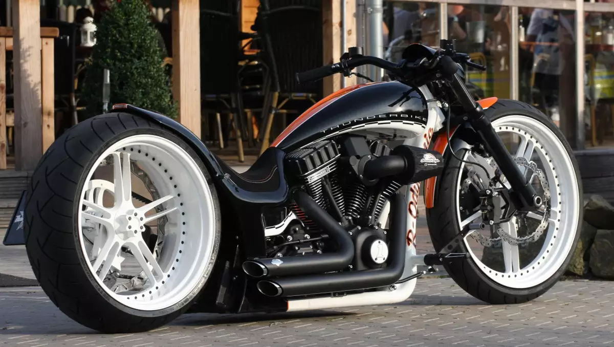 Harley Davidson ‘R-Odynamic’ by Thunderbike 1