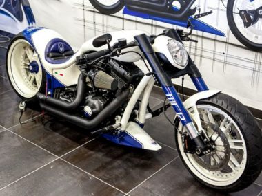 harley-davidson-custombike-mc12