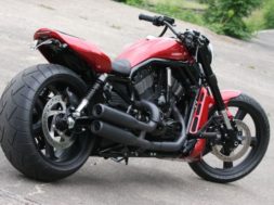 HARLEY-DAVIDSON MOTORCYCLES · CUSTOM BIKES