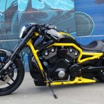 harley-davidson-yellow-custombike-bad-boy-customs
