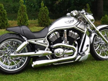 Harley Davidson V Rod chrome power by Fredy