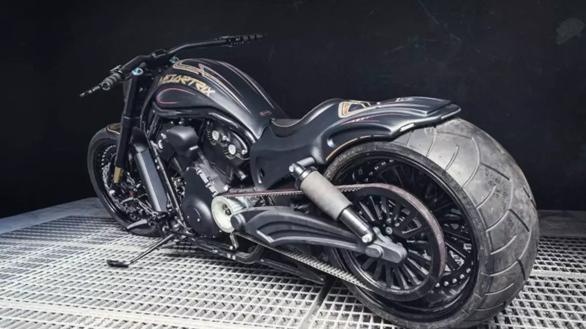 Harley Davidson V Rod ‘Black Death’ by MS Artrix