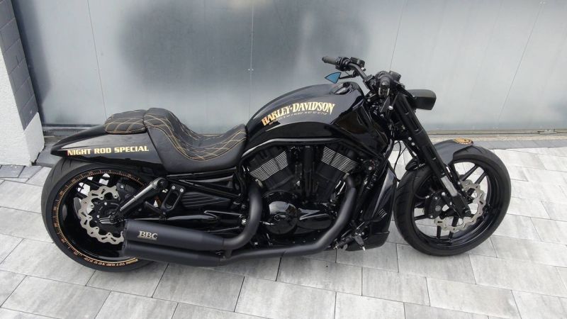 ▷ Harley Davidson Night Rod by Bad Boy Customs