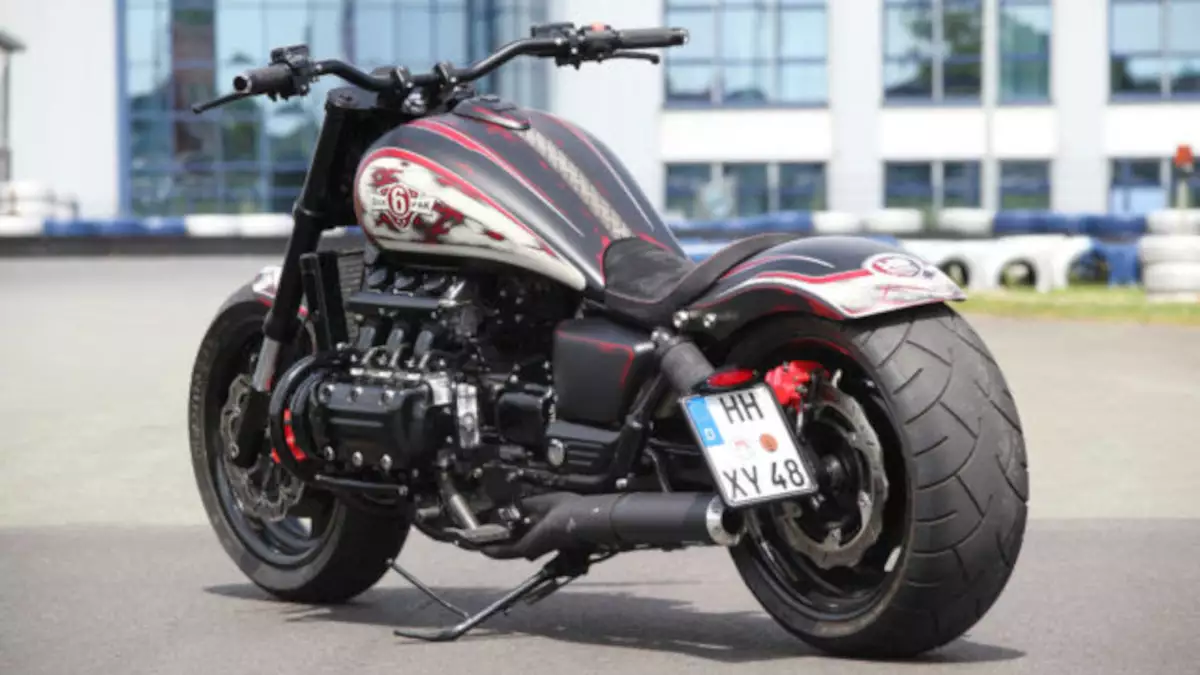 Honda Valkyrie ‘Sixpack’ by H-D Performance