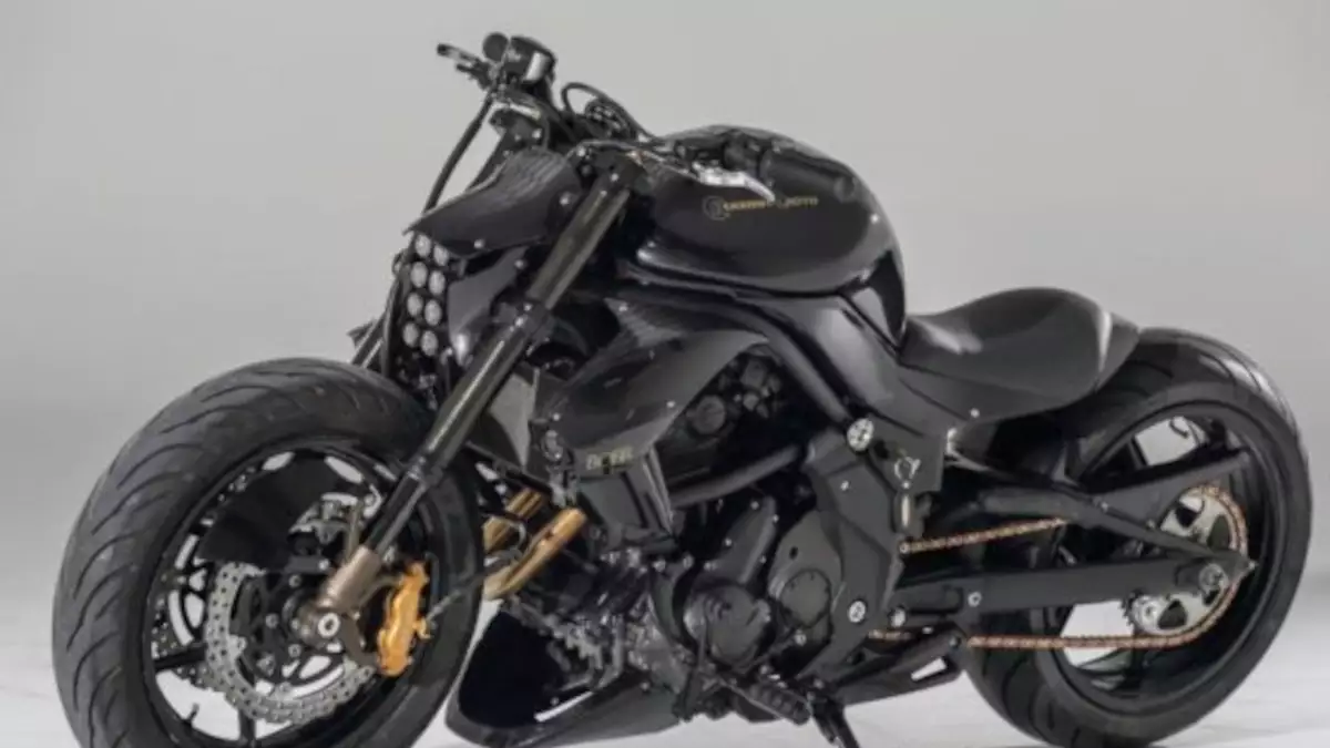 Kawasaki Racer ER6N ‘BOBR’ by Kenstomoto