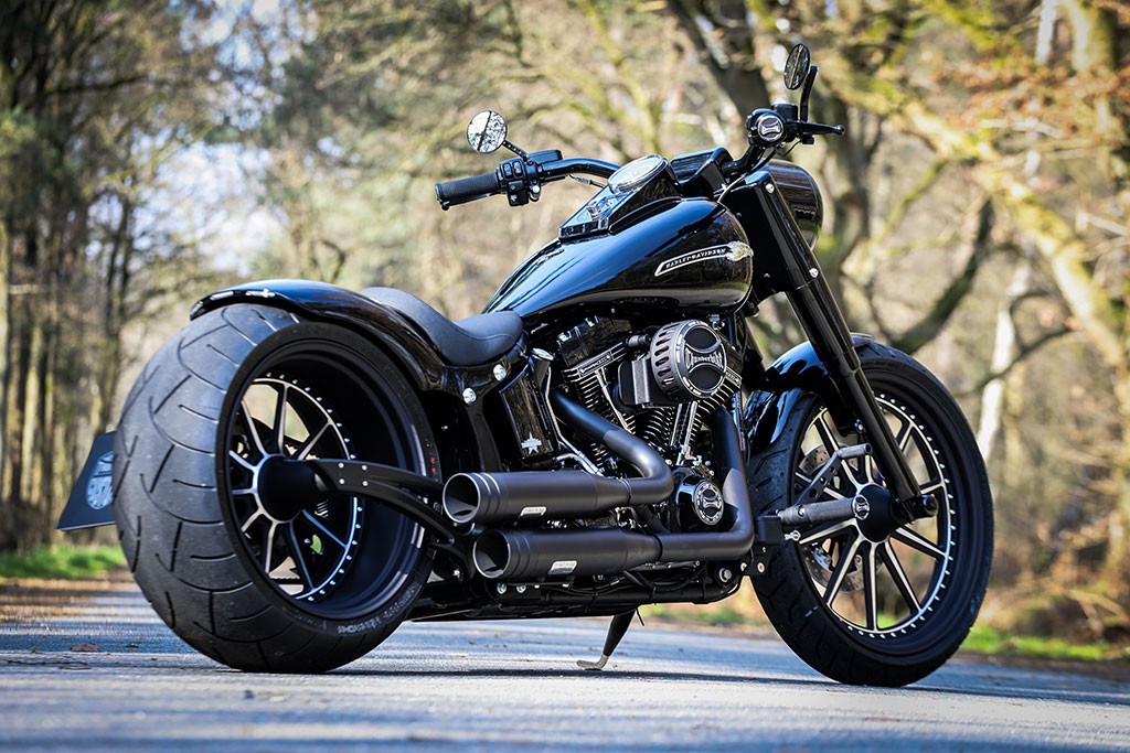 ► Harley-Davidson Fat Boy “Fatblack” by Thunderbike