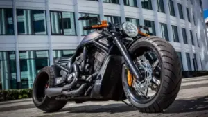 Harley Davidson V Rod ‘BatMan’ by Mat Custom