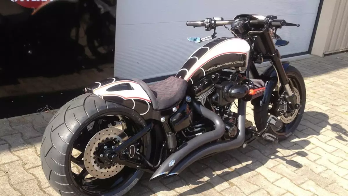 Harley-Davidson Breakout ‘280’ by Steve Rock Motorcycles