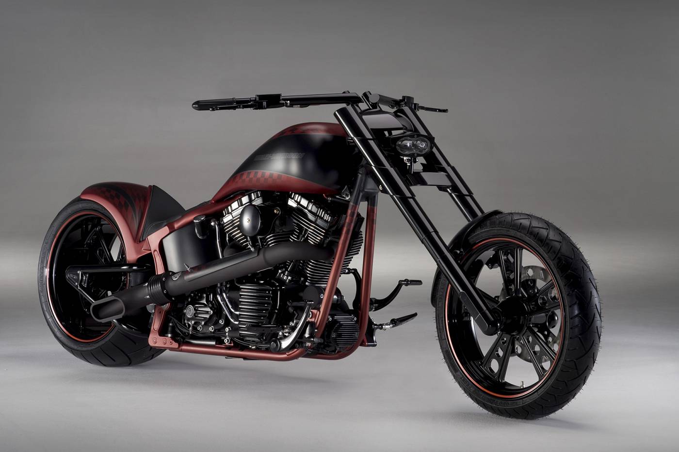 Harley-Davidson Softail Dragstyle ‘Red Machine’ by Bundnerbike