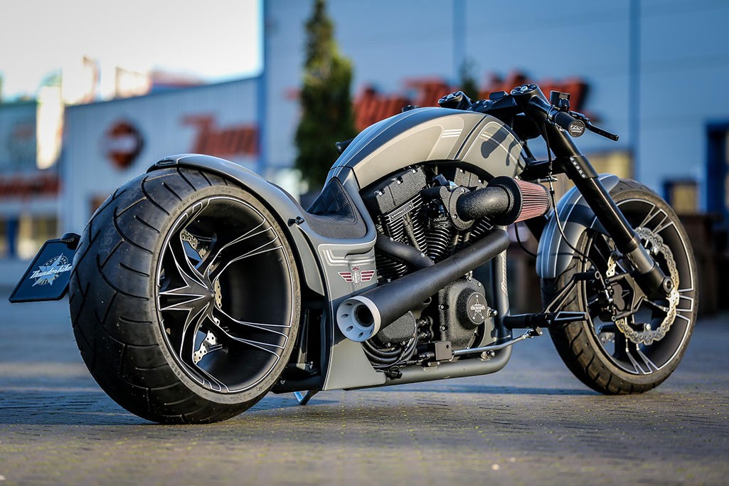 Harley-Davidson Dragstyle ‘RS-R’ by Thunderbike
