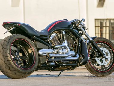 Harley-Davidson V-Rod Streetfighter by Rick’s motorcycles