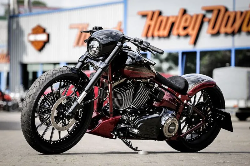 Harley Davidson Softail Breakout Nobleout Thunderbike