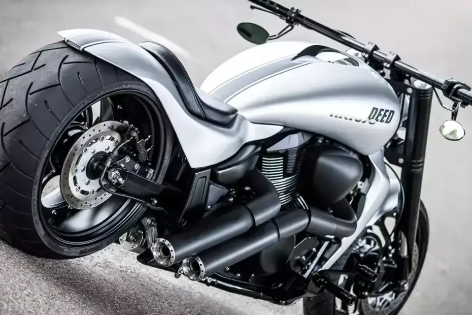 Suzuki Boulevard M109R 'Intruso DEED' by RST Performance