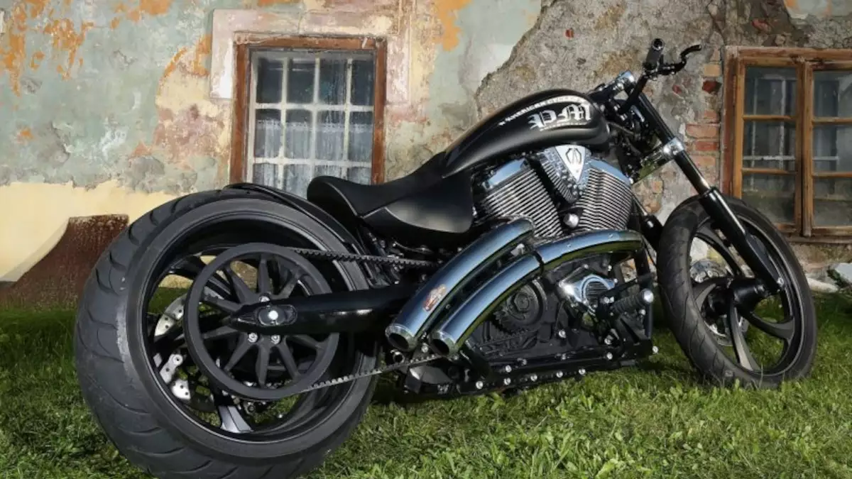 Victory Jackpot Custom by PM American Cycles