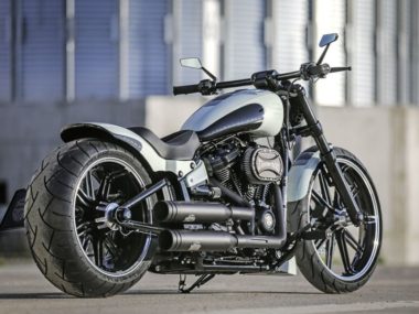 Harley-Davidson Softail Breakout Mintos by Thunderbike 095