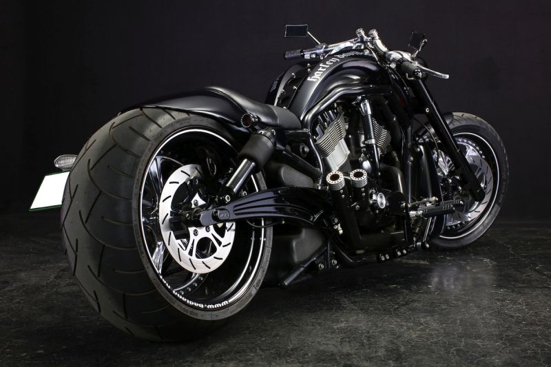 Harley Davidson V Rod ‘Violator Chopper’ by Bad Land