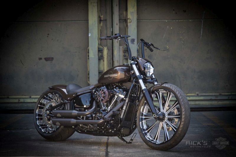 Harley Davidson Breakout Softail Custom