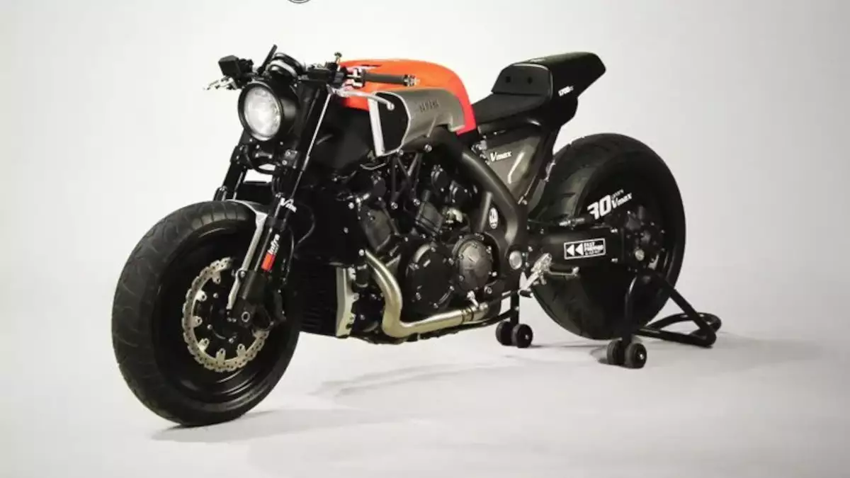 Yamaha V Max ‘Infrared’ by JvB Moto