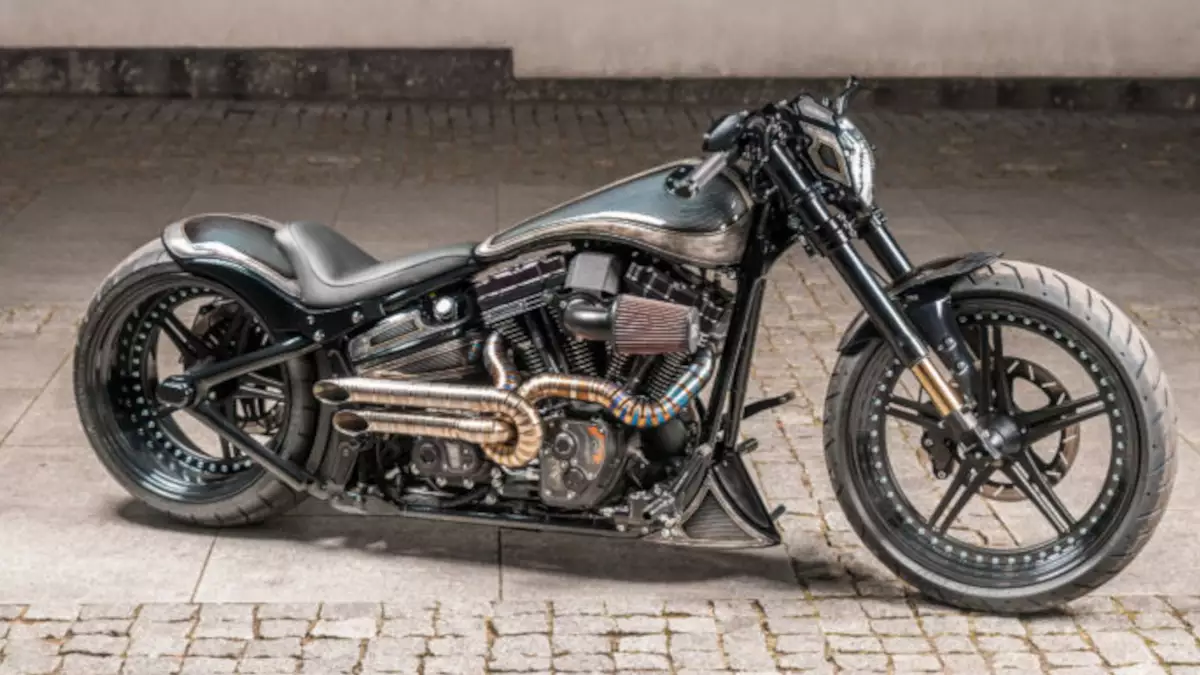 Harley-Davidson Breakout ‘Rapid’ by Nine Hills Motorcycles