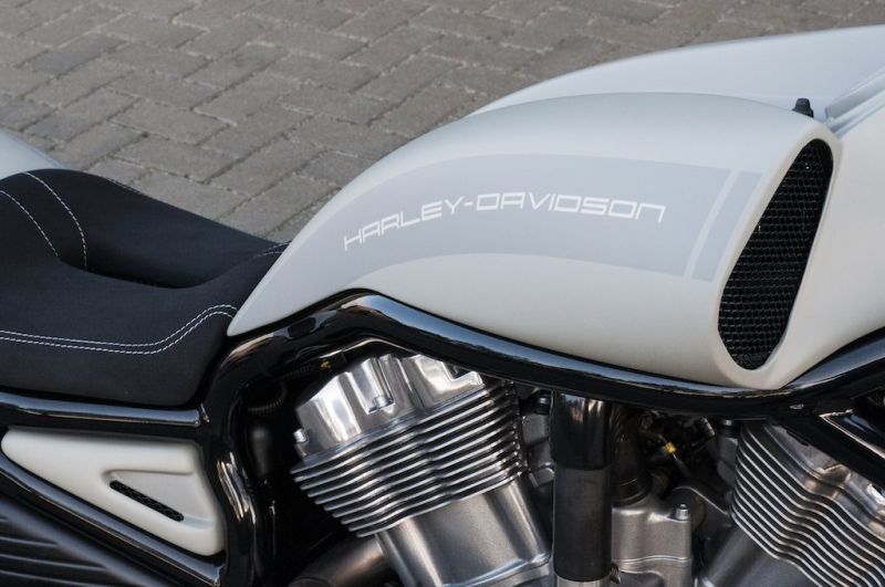 Harley-Davidson V-Rod muscle killer custom