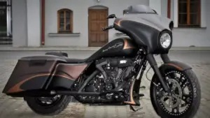 HD Street Glide Bagger ‘Blackout’ by Killer Custom