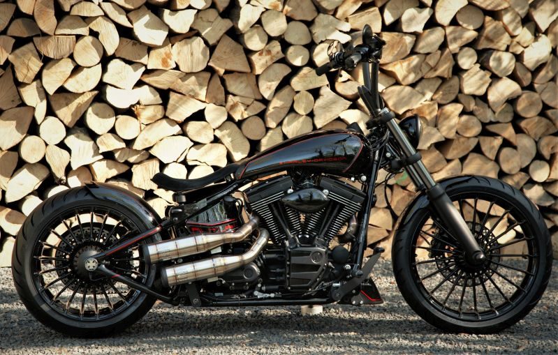 Softail Ape Hanger Bobber 'OutLaw' by BT Choppers