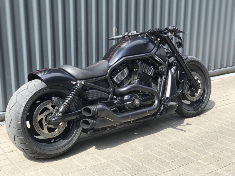 ▷ Harley Davidson V Rod “Street rod” by RB Machine