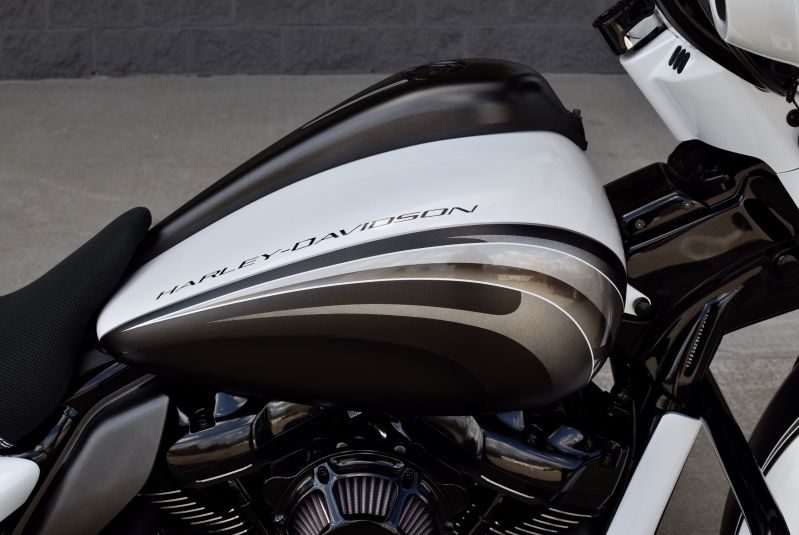 Harley Bagger Street Glide by The Bike Exchange