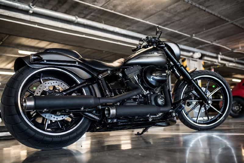 Harley-Davidson Softail breakout rb machine