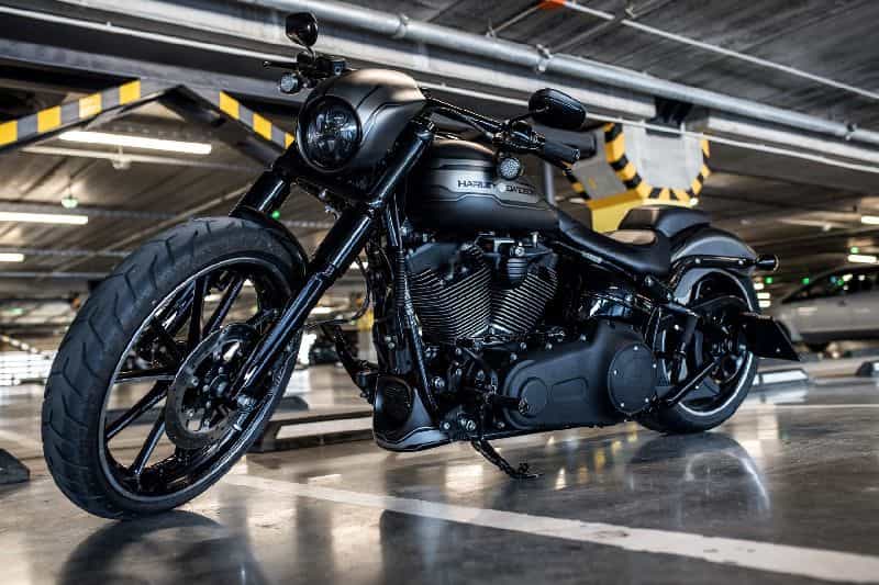 Harley-Davidson Softail breakout rb machine