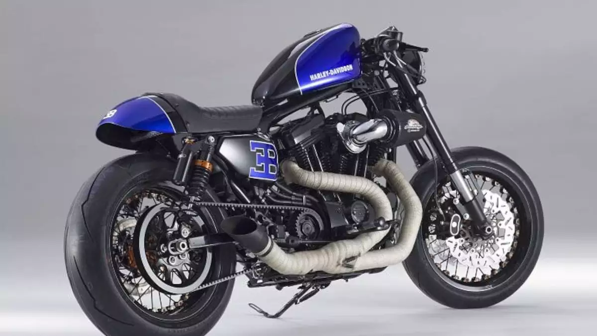 Harley-Davidson Sportster Cafe Racer 'Bugatti' by Bündnerbike