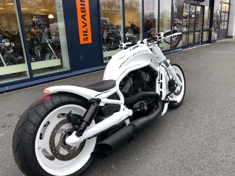 Harley Davidson V Rod Custom muscle by No Limit Custom
