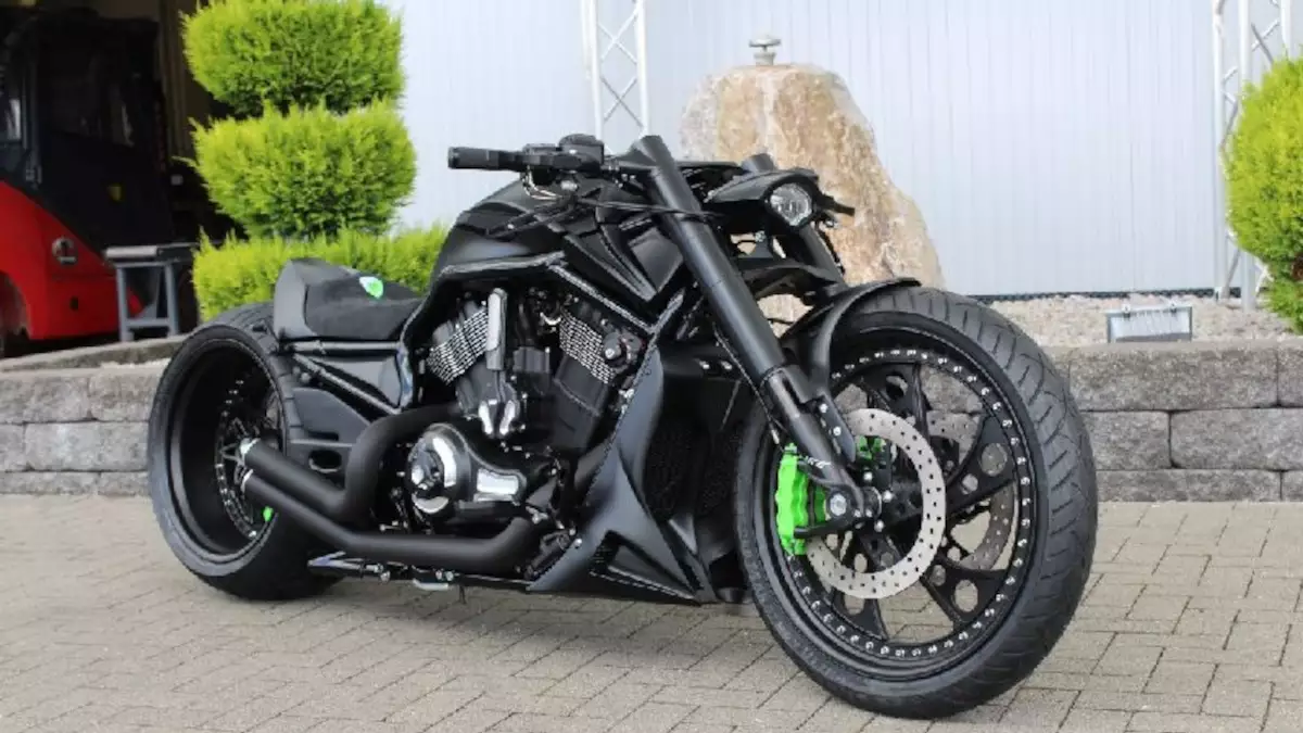 Harley Davidson V Rod 'Midnight Express' by No Limit Custom