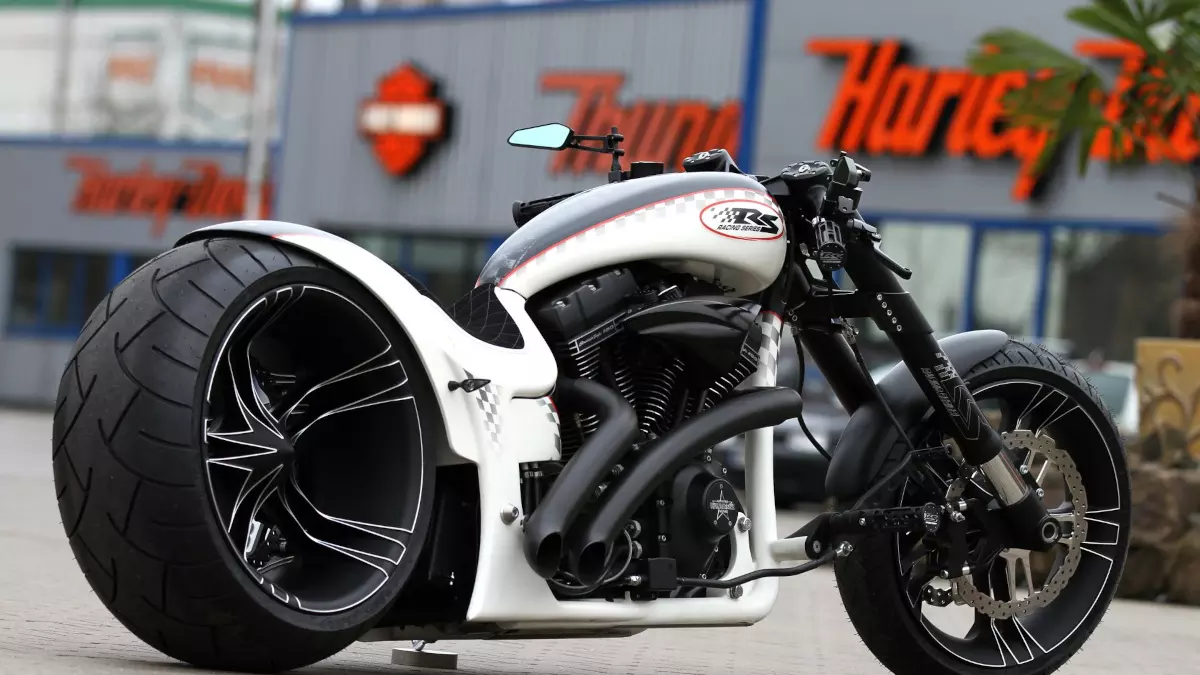 TB Frames Custombike 'Dragster RS' by Thunderbike