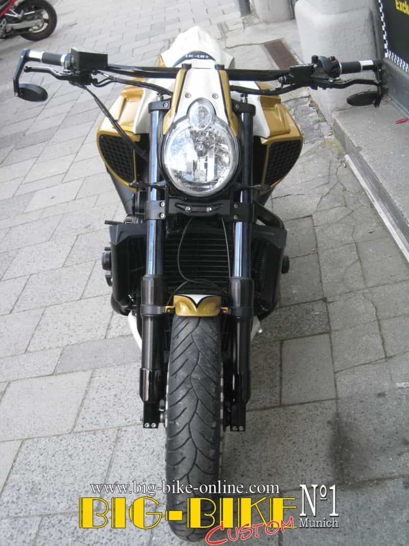 Yamaha VMax Custom Tobi by Big Bike Customs 