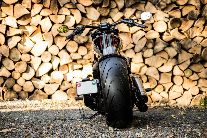Harley-Davidson Custom Softail "Noir Désir" by BT Choppers