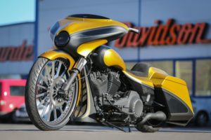 Harley Davidson Custom Street Glide Touring by Thunderbike