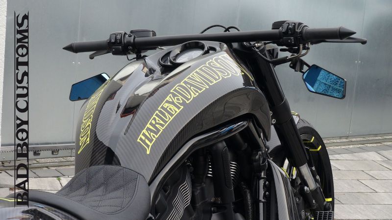 Harley-Davidson Night Rod muscle Custom by Bad Boy Customs