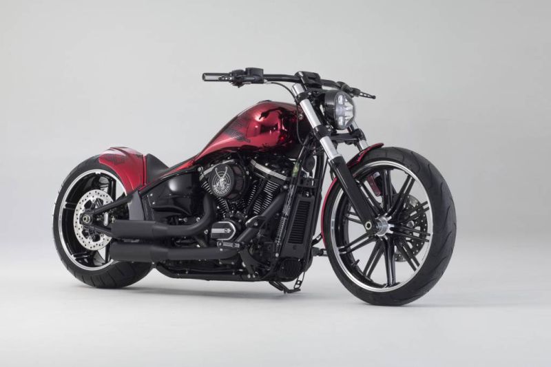 Harley Davidson Softail Custom Breakout ‘Chrom’ by Bündnerbike