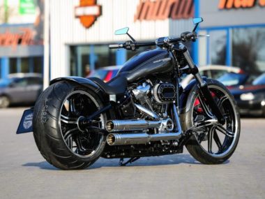 Harley Davidson Breakout "Purple Greace" by Thunderbike