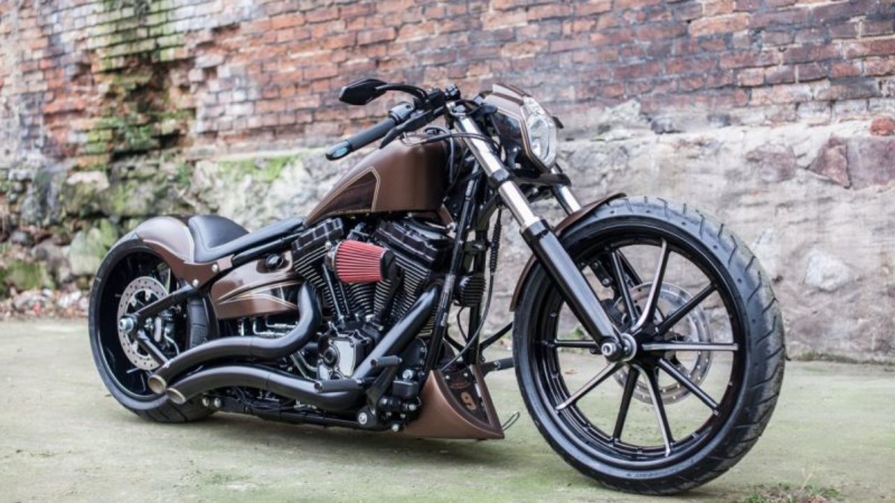 Harley Davidson Breakout Custom Dark Kustom 2020