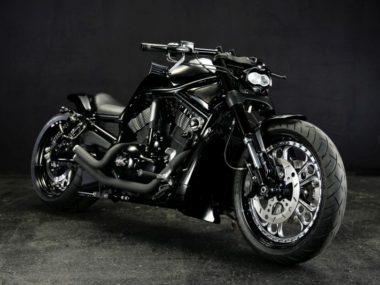 Harley Custom VRSCB V Rod "Villain" by Bad Land