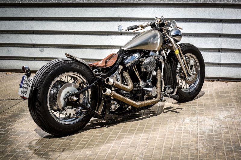 Harley Davidson Bobber Springer modificada por Lobomotive