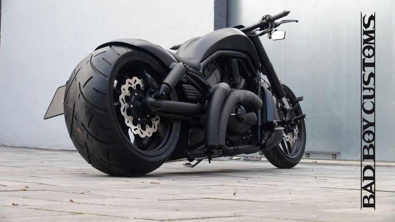 Harley Davidson Muscle “MattBlack” by Bad Boy Customs