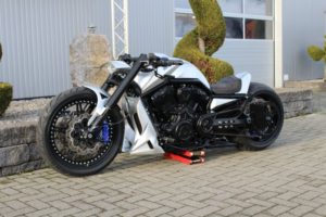 Harley-Davidson muscle V-Rod custom Silverstone by No Limit Custom 01