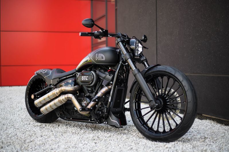 Harley Davidson Breakout Custombike by BT Choppers